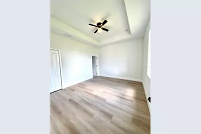 1041/1043 Albany Avenue, Lehigh Acres, FL 33971 - Photo 18