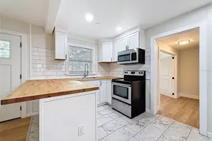 1121 49th Ave N, Saint Petersburg, FL 33703 - Photo 10