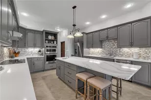 6027 Lake Lizzie Dr, Saint Cloud, FL 34771 - Photo 8