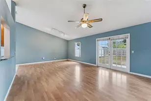 212 S Bristol Cir, Sanford, FL 32773 - Photo 4