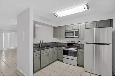 2801 Willow Run, Orlando, FL 32808 - Photo 2