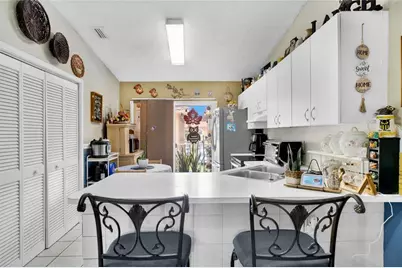 7842 W 34th Lane #202, Hialeah, FL 33018 - Photo 18