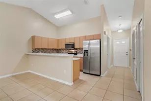 1150 Jade E Ln, Kissimmee, FL 34744 - Photo 4