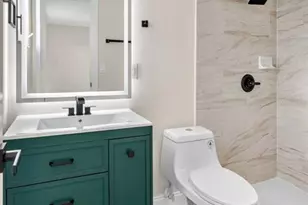 196 74th Ave NE, Saint Petersburg, FL 33702 - Photo 14