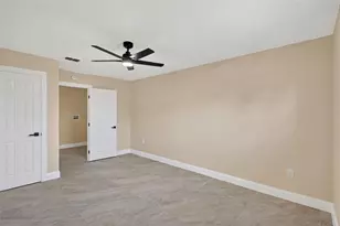 196 74th Ave NE, Saint Petersburg, FL 33702 - Photo 16