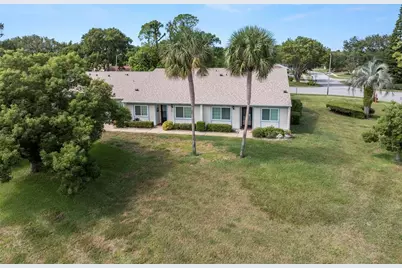 8111 Braddock Circle #6, Port Richey, FL 34668 - Photo 4