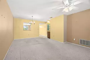 8111 Braddock Cir, Port Richey, FL 34668 - Photo 18