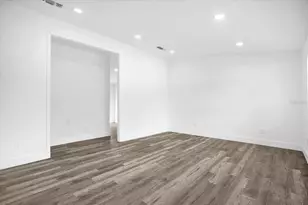 1730 Ave C NE, Winter Haven, FL 33881 - Photo 2