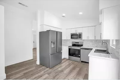 1730 Avenue C NE, Winter Haven, FL 33881 - Photo 4