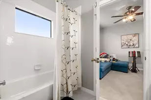 9612 Doris Ln, Orlando, FL 32829 - Photo 12