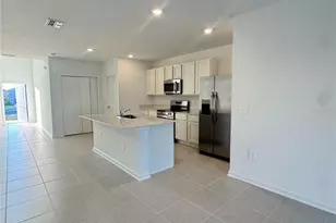 2217 Crown Rock Dr, Haines City, FL 33844 - Photo 4