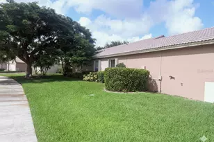 628 NW Stanford Ln, Port Saint Lucie, FL 34983 - Photo 8