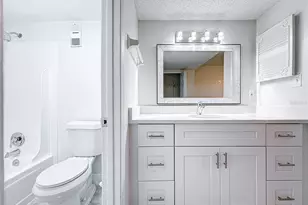 802 Sky Lake Cir, Orlando, FL 32809 - Photo 14