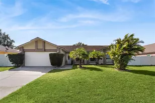 306 Medina Ct, Kissimmee, FL 34758 - Photo 2