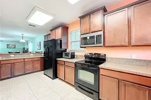 10100 Green Branch Ct, Orlando, FL 32825 - Photo 6