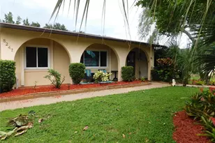 8247 Deming Dr, Orlando, FL 32825 - Photo 2