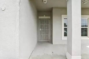 2772 Creekmore Ct, Kissimmee, FL 34746 - Photo 6