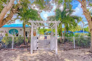 500 Burton Dr, Tavernier, FL 33070 - Photo 16