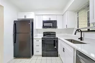 1736 Foxhall Cir, Kissimmee, FL 34741 - Photo 12