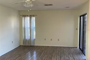 467 Hunter Cir, Kissimmee, FL 34758 - Photo 8