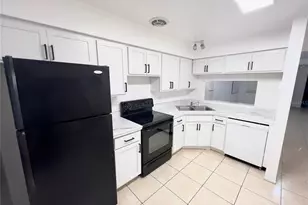 7101 Harbor Heights Cir, Orlando, FL 32835 - Photo 4