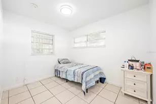 808 W Miller St, Orlando, FL 32805 - Photo 10