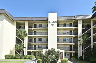 4570 Ocean Beach Blvd, Cocoa Beach, FL 32931 - Photo 2