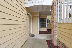 2442 Sweetwater Club Cir, Kissimmee, FL 34746 - Photo 28