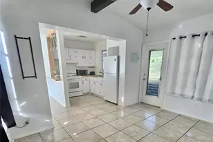 589 Swallow Ln, Spring Hill, FL 34606 - Photo 4