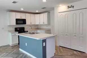 832 Sorrel St NW, Palm Bay, FL 32907 - Photo 4