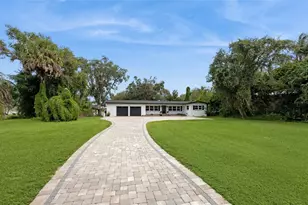 17661 Davenport Rd, Winter Garden, FL 34787 - Photo 2