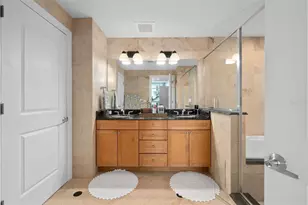 101 S Eola Dr, Orlando, FL 32801 - Photo 18