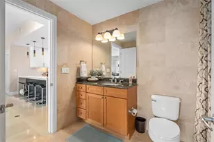 101 S Eola Dr, Orlando, FL 32801 - Photo 22