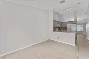 736 S Grand Hwy, Clermont, FL 34711 - Photo 10