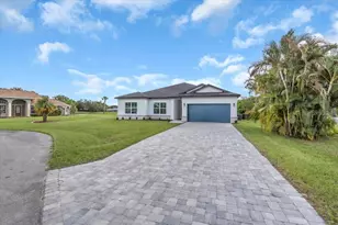 468 Chubut Ct, Punta Gorda, FL 33983 - Photo 2