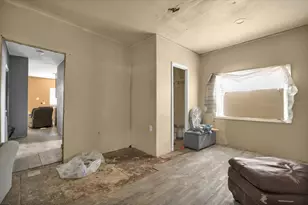 122 W Smith Ave, Haines City, FL 33844 - Photo 10