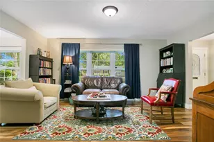 726 Albertson Pl, Orlando, FL 32806 - Photo 4