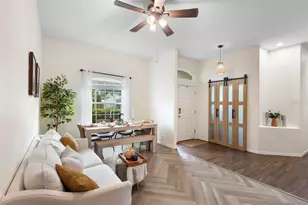 700 Cypress Oak Cir, Deland, FL 32720 - Photo 8