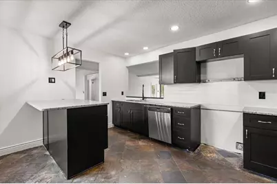 2096 E Parkton Drive, Deltona, FL 32725 - Photo 10