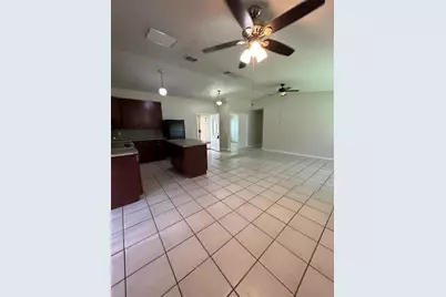 844 E Flag Lane, Kissimmee, FL 34759 - Photo 4