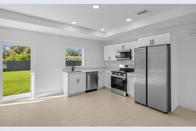 884 Chemstrand Street E, Lehigh Acres, FL 33974 - Photo 10