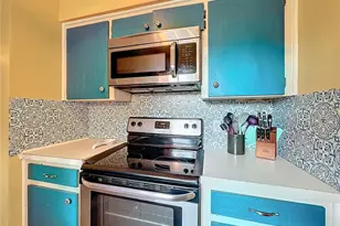 1098 Henry Balch Dr, Orlando, FL 32810 - Photo 14