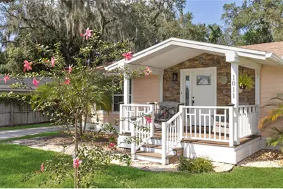 1011 Liberty Avenue, Mount Dora, FL 32757 - Photo 1