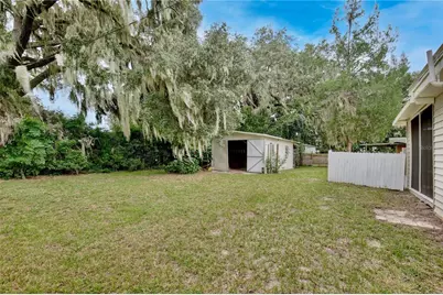 780 N Kentucky Avenue, Umatilla, FL 32784 - Photo 38