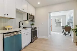 2001 37th St S, Saint Petersburg, FL 33711 - Photo 14