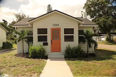 2001 37th Street S, Saint Petersburg, FL 33711 - Photo 1