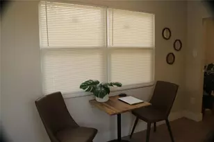 2001 37th St S, Saint Petersburg, FL 33711 - Photo 8