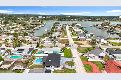 7907 1st Avenue S, Saint Petersburg, FL 33707 - Photo 10