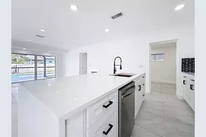 7907 1st Avenue S, Saint Petersburg, FL 33707 - Photo 24