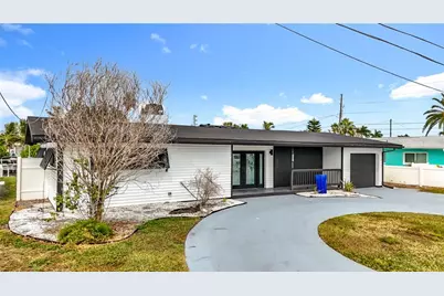 7907 1st Avenue S, Saint Petersburg, FL 33707 - Photo 2